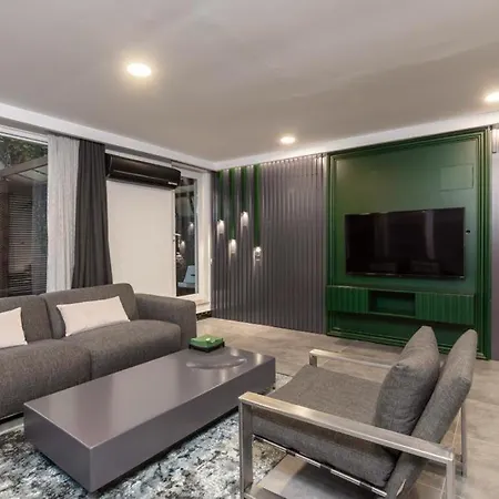 Lejlighed Denize 200m Sehir Merkezi Bahce Antalya