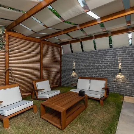 Denize 200m Sehir Merkezi Bahce Antalya